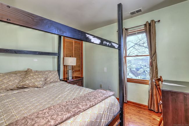 15 Quintard Ave, House other with 4 bedrooms, 2 bathrooms and null parking in Norwalk CT | Image 27