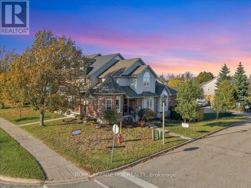 31 Montgomery Blvd, Orangeville, ON, L9W5H6 | Card Image