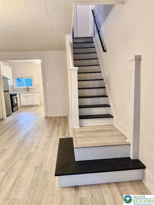 622 N Law St, Allentown, PA, 18102-2410 | Card Image