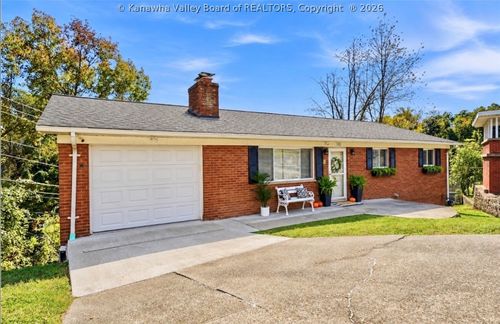 920 Scenic Drive, Charleston, WV, 25311 | Card Image