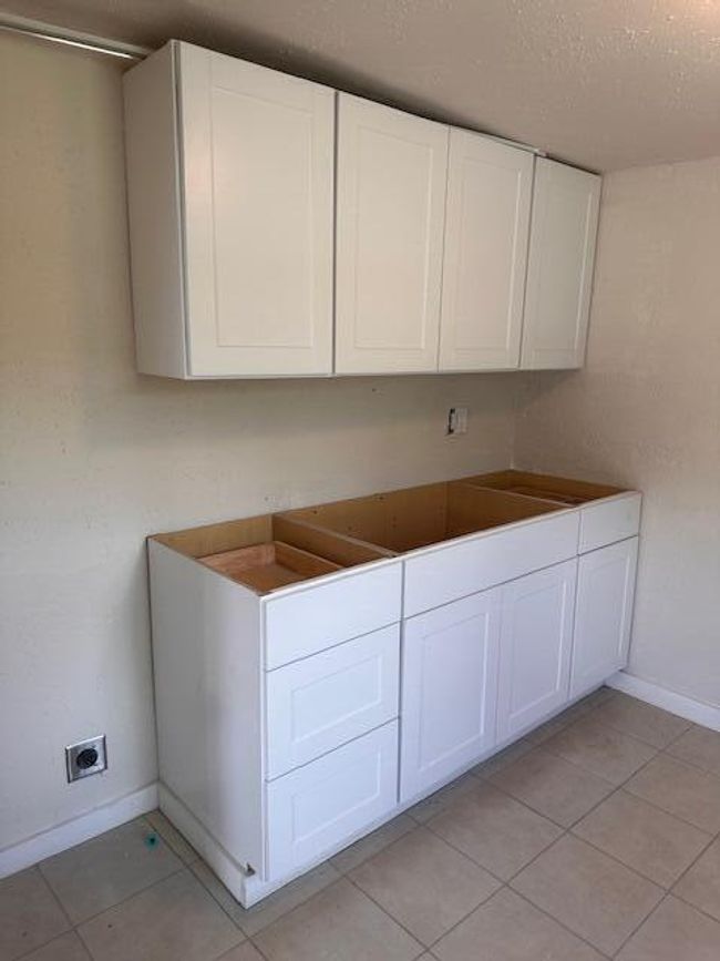 1134 Peak Rd, House other with 2 bedrooms, 2 bathrooms and null parking in Lantana FL | Image 5