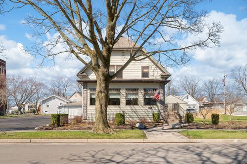 516 Church St, Saint Joseph, MI, 49085-1362 | Card Image