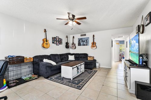 303-2000 Springdale Boulevard, Palm Springs, FL, 33461 | Card Image