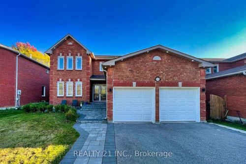 971 Thimbleberry Cir, Oshawa, ON, L1K2H3 | Card Image