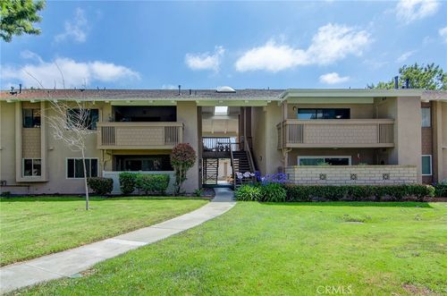 210f-8877 Lauderdale Ct, Huntington Beach, CA, 92646-6208 | Card Image