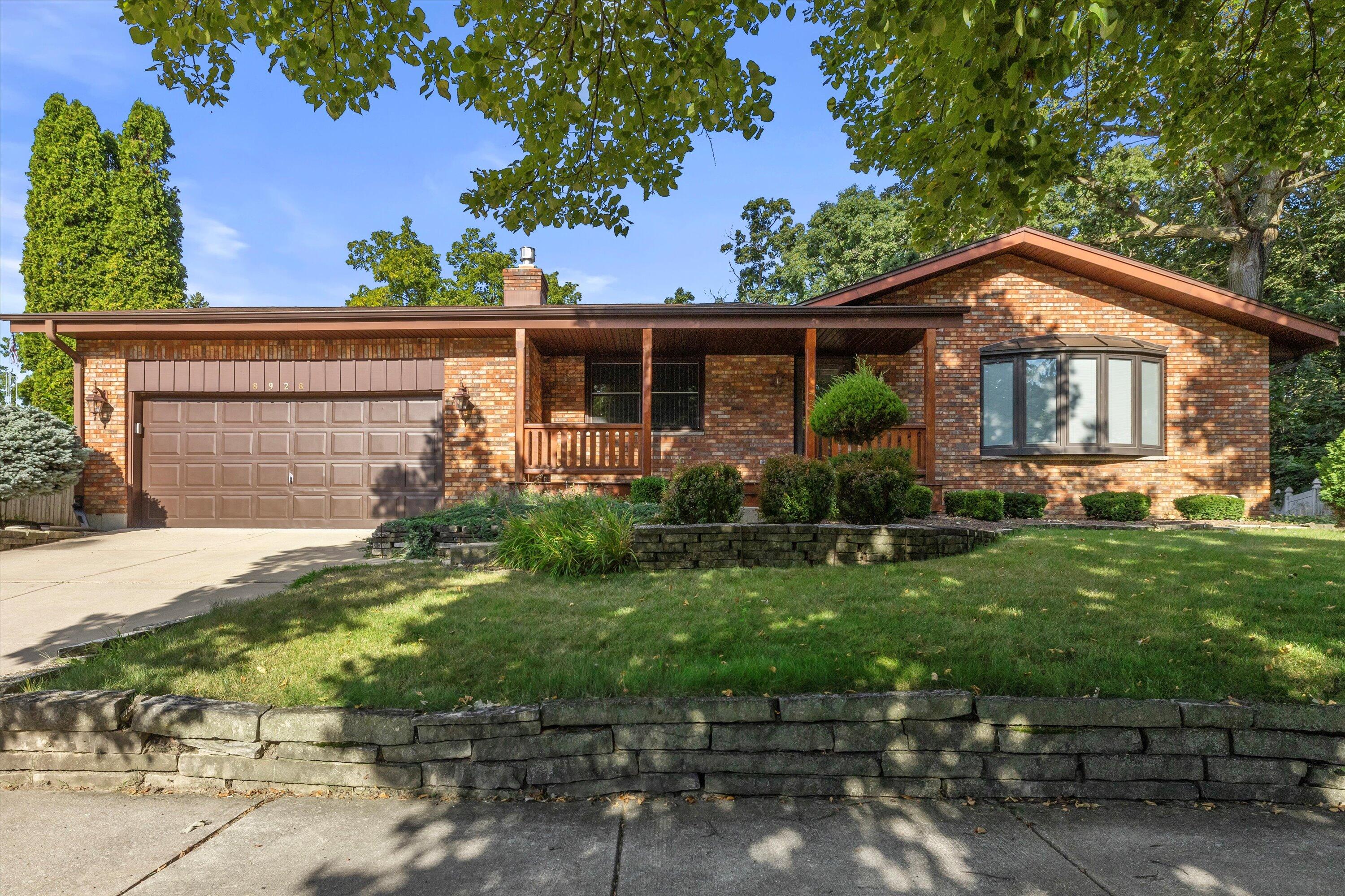 42nd Ct, Kenosha, WI 53142