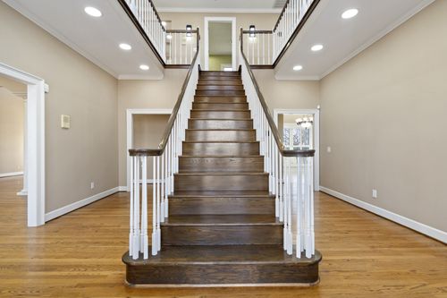 201 Vineyard Way, Lebanon, TN, 37087-4322 | Card Image