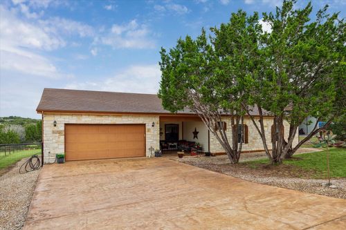 1524 Log Cabin Ln, Fischer, TX, 78623-2085 | Card Image