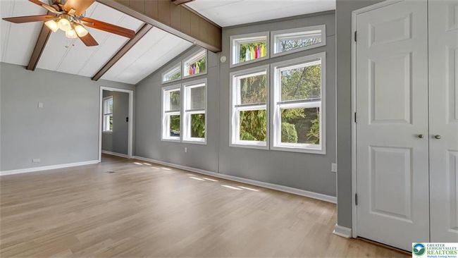 Living Room | Image 7