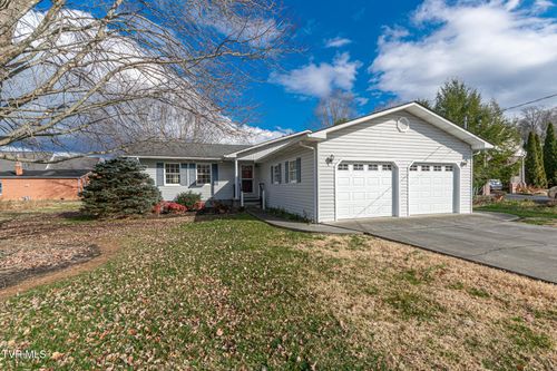 414 Caleb Ave, Elizabethton, TN, 37643-3755 | Card Image