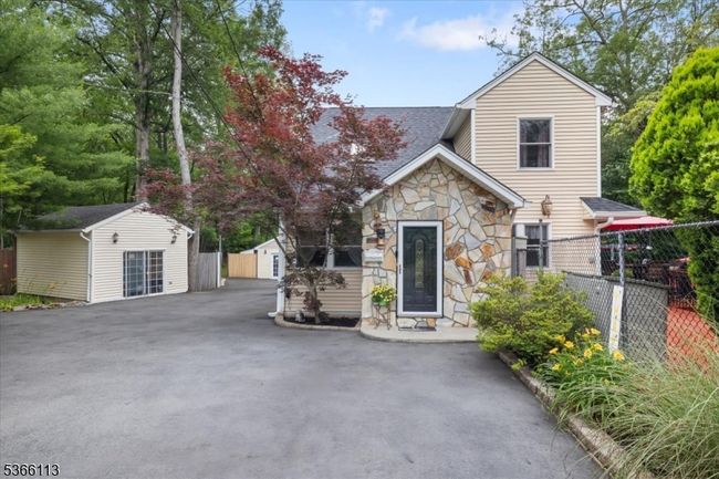 19 Elm St, House other with 4 bedrooms, 2 bathrooms and null parking in Haskell NJ | Image 27