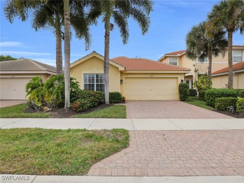 1583 Windamere Ln, NAPLES, FL, 34119-3393 | Card Image