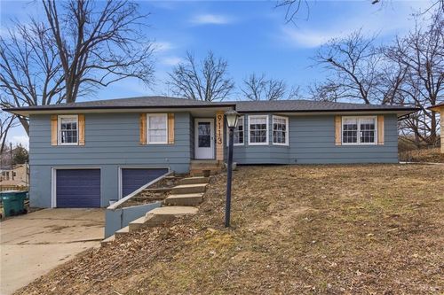 9113 E 83rd Pl, Raytown, MO, 64138-3214 | Card Image