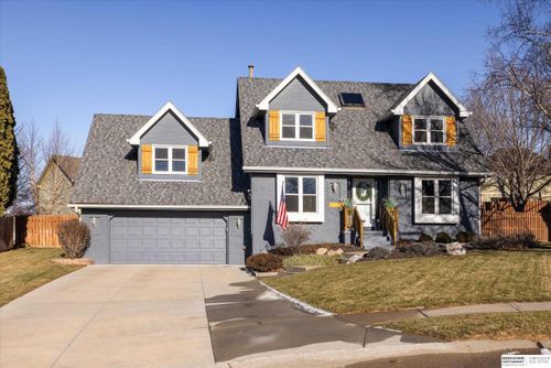 15718 Lakeside Cir, Omaha, NE, 68135-1103 | Card Image