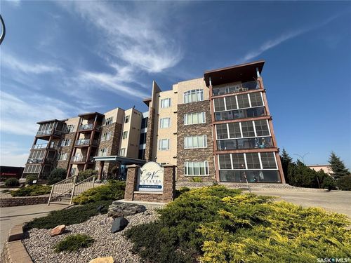 405-75 Souris Ave, Weyburn, SK, S4H0C1 | Card Image