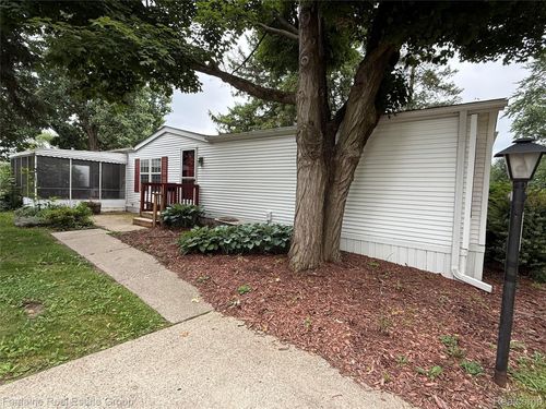 26852 Roric St, Novi, MI, 48377-3759 | Card Image