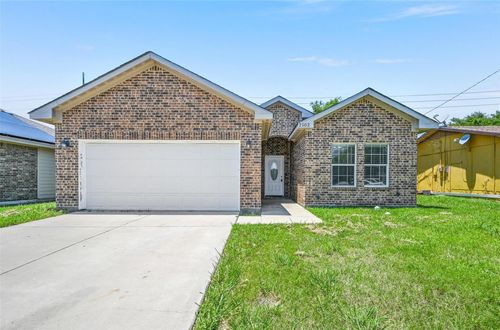2102 Oliver St, Greenville, TX, 75401-2851 | Card Image