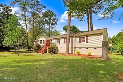 105 Harbor Dr, Washington, NC, 27889-9596 | Card Image