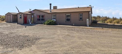 17455 E Old Cherry Rd, Dewey-Humboldt, AZ, 86327-6666 | Card Image