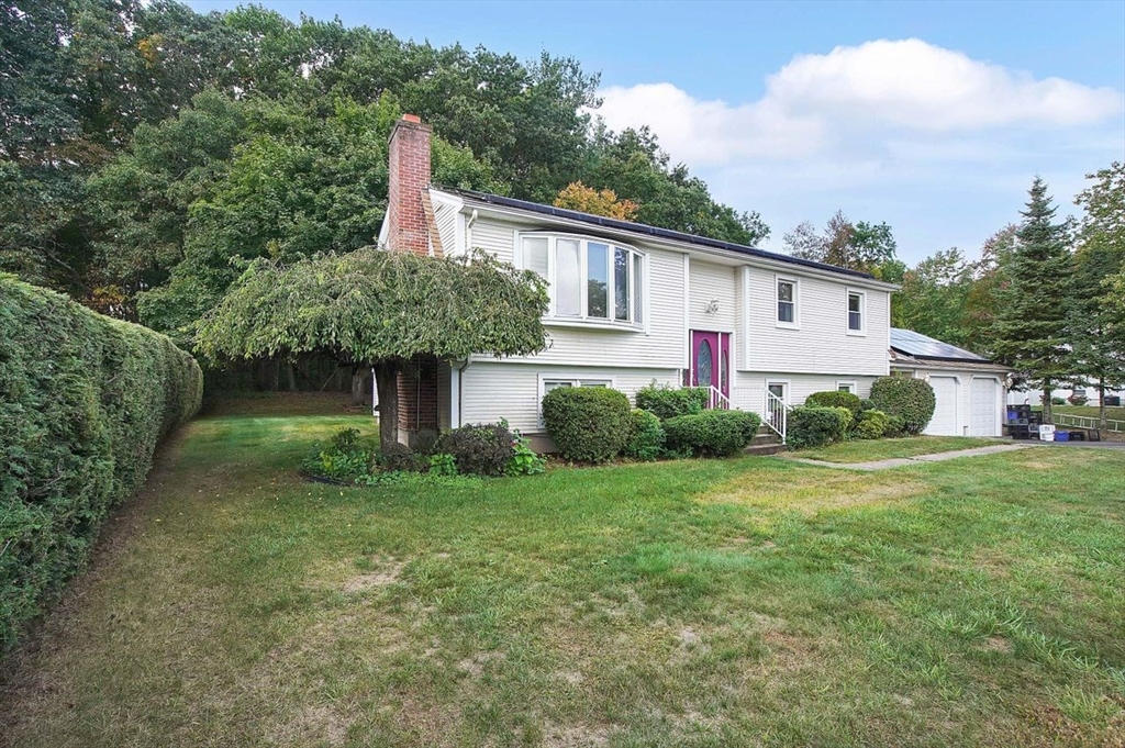 Fernwood Dr, Agawam, MA 01001