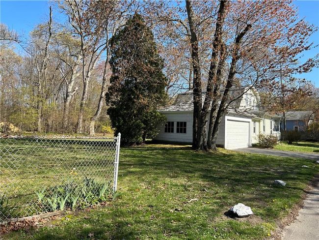 40 Lima St, House other with 3 bedrooms, 1 bathrooms and 4 parking in Warwick RI | Image 12