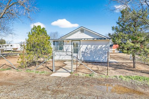 1400 Meadow Ln, Chino Valley, AZ, 86323-8703 | Card Image