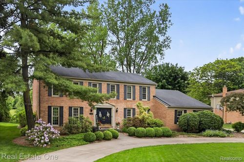 1145 Hickory Hill Dr, Rochester Hills, MI, 48309-1706 | Card Image