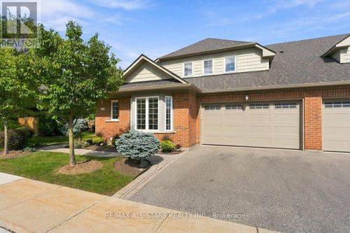 111 Lakeside Vista Way, Markham (Greensborough), ON, L6E0B6 | Card Image
