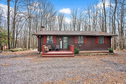 c406-104 Big Bass Dr, Clifton Township, PA, 18424-8949 | Card Image