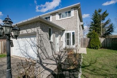 20 Kesteven Cres, House other with 3 bedrooms, 4 bathrooms and 6 parking in Brampton ON | Image 2