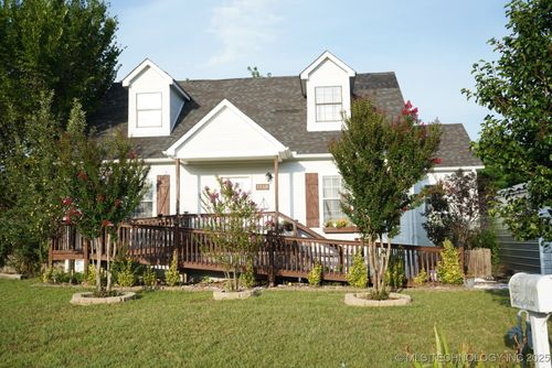 1210 Wolfe Ln, Ada, OK, 74820-2902 | Card Image