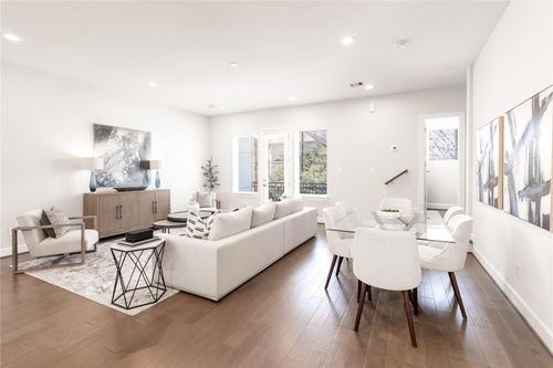 1509 Elgin St, Houston, TX, 77004-2834 | Card Image