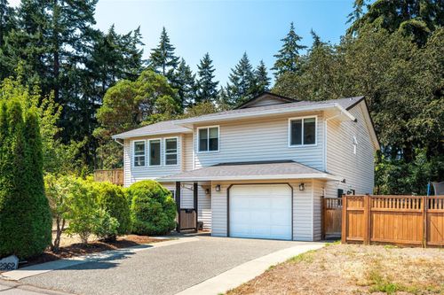 2962 Gladeson Lane, Victoria, BC, V9B5S7 | Card Image