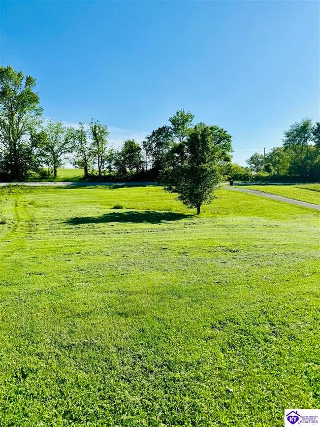 5906 Hudgins Hwy, House other with 6 bedrooms, 2 bathrooms and null parking in Summersville KY | Image 6