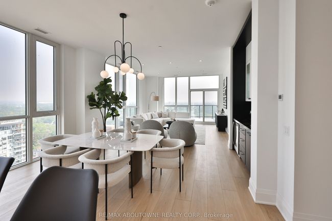 2201 - 2007 James St, Condo with 3 bedrooms, 2 bathrooms and null parking in Burlington ON | Image 20