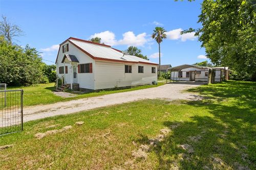 4820 Palmetto St, Bacliff, TX, 77518-1454 | Card Image