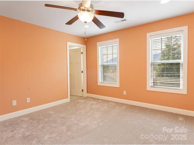 Primary Bedroom | Image 25
