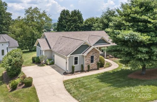 16 Devonshire Dr, Mills River, NC, 28759-5502 | Card Image