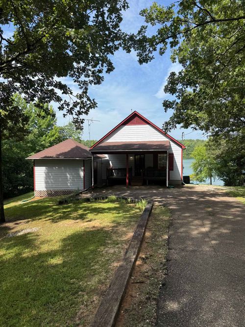 19 Candlewood Dr, Saulsbury, TN, 38067-6451 | Card Image