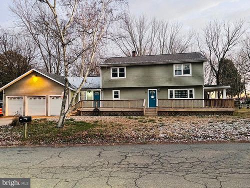 320 Cedar Ave, COLONIAL BEACH, VA, 22443-4836 | Card Image