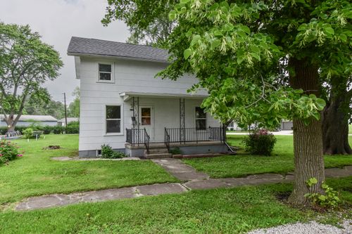 417 E Vermillion St, Odell, IL, 60460-9614 | Card Image