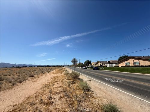 8859 E, Hesperia, CA, 92345 | Card Image