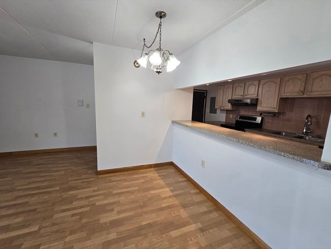APT-3 - 17 Skyline Dr, Condo with 2 bedrooms, 2 bathrooms and 2 parking in Braintree MA | Image 7