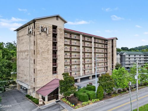 unit-305-3919 S River Rd, Pigeon Forge, TN, 37863-3920 | Card Image