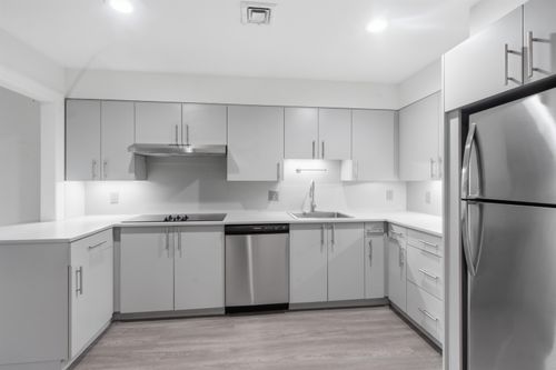 17-207 Shearwater Ct W, Jersey City, NJ, 07305-5422 | Card Image