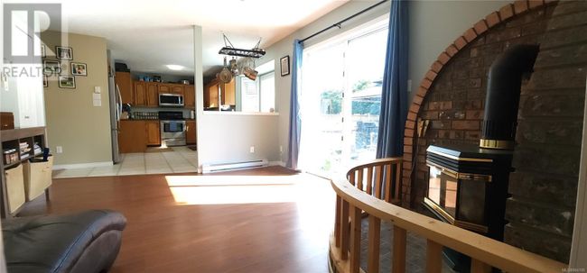 555 Jasmine Cres, House other with 4 bedrooms, 3 bathrooms and 5 parking in Campbell River BC | Image 8