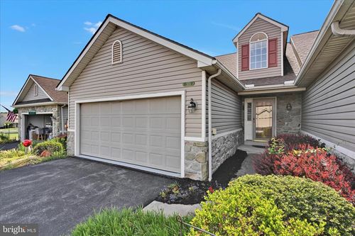 323 Hill St, MOUNT JOY, PA, 17552-1144 | Card Image