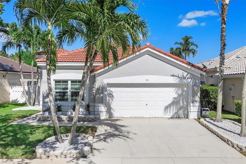 912 Tanglewood Cir, Weston, FL, 33327-1845 | Card Image