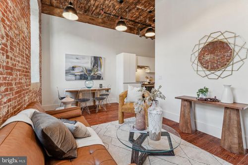 4-1801 N Howard St, PHILADELPHIA, PA, 19122-2450 | Card Image