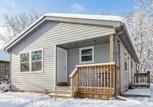 35330 N Nielsen Dr, Round Lake Beach, IL, 60073-1465 | Card Image